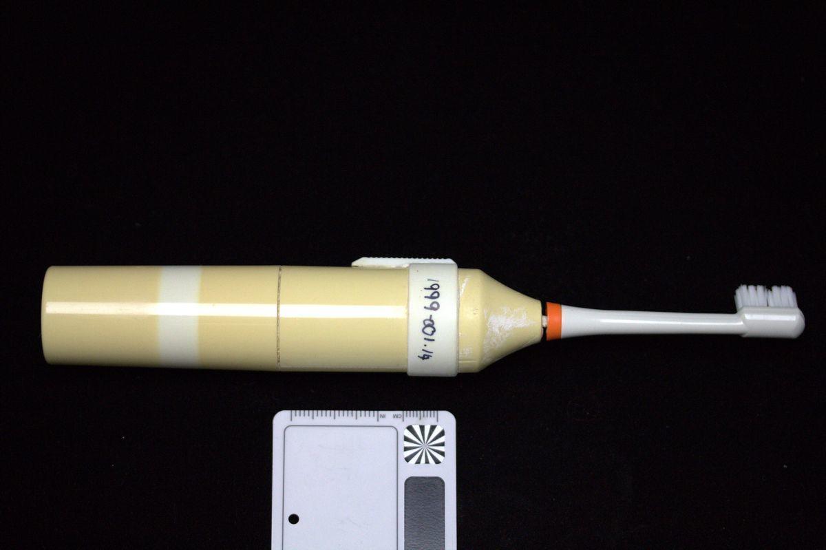 Braun Electric Toothbrush Whakatāne Museum Collections & Research